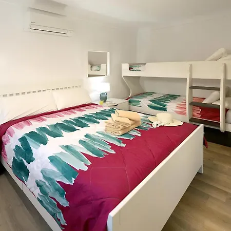 Luxury Puerto Del Carmen Villa 5 Bedrooms Villa Kalina Pool Table Newly Refurbished Villa Puerto del Carmen (Lanzarote)