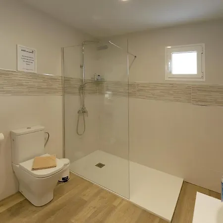 빌라 Luxury Puerto Del Carmen Villa 5 Bedrooms Villa Kalina Pool Table Newly Refurbished 푸에르토 델 카르멘