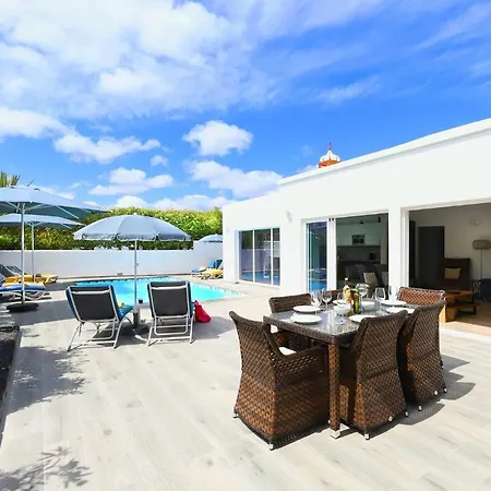 빌라 Luxury Puerto Del Carmen Villa 5 Bedrooms Villa Kalina Pool Table Newly Refurbished